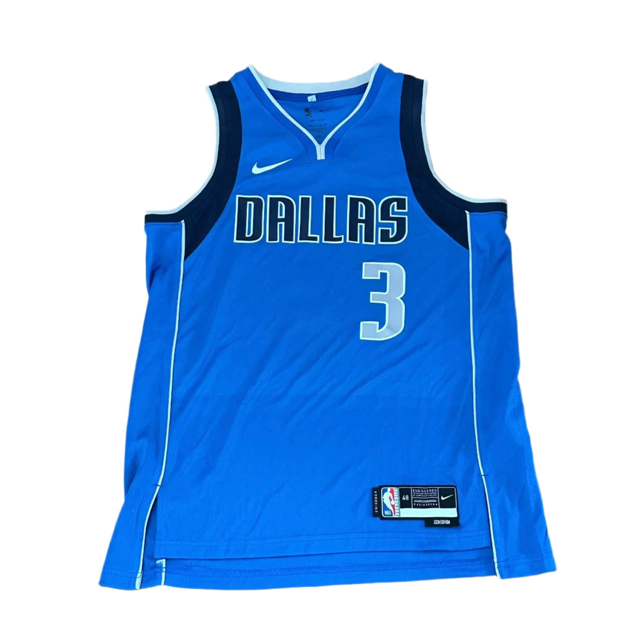 Anthony Davis Autographed Dallas Mavericks Jersey JSA COA-Right Off The Field