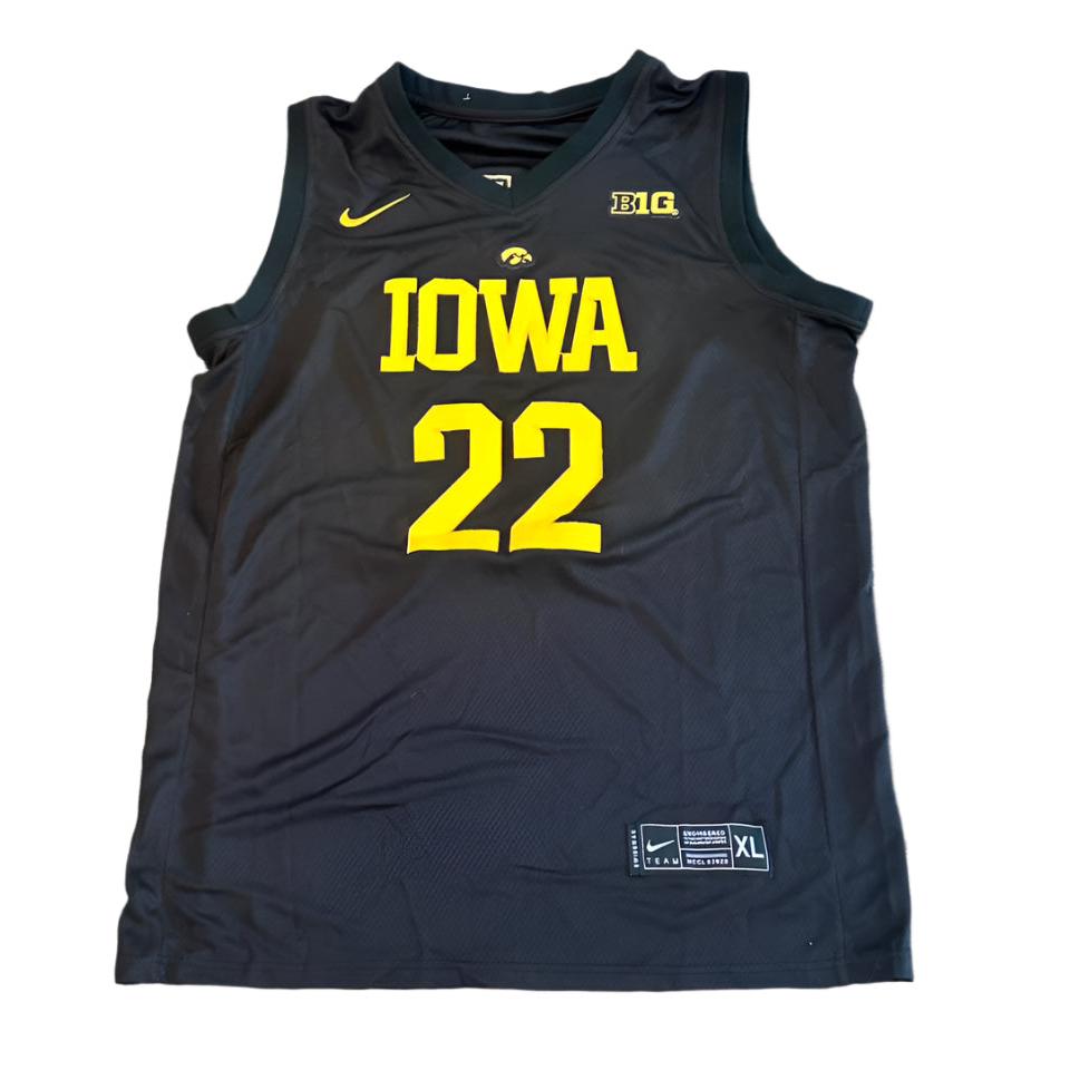 Caitlin Clark Autographed Iowa Hawkeyes Jersey JSA COA-Right Off The Field