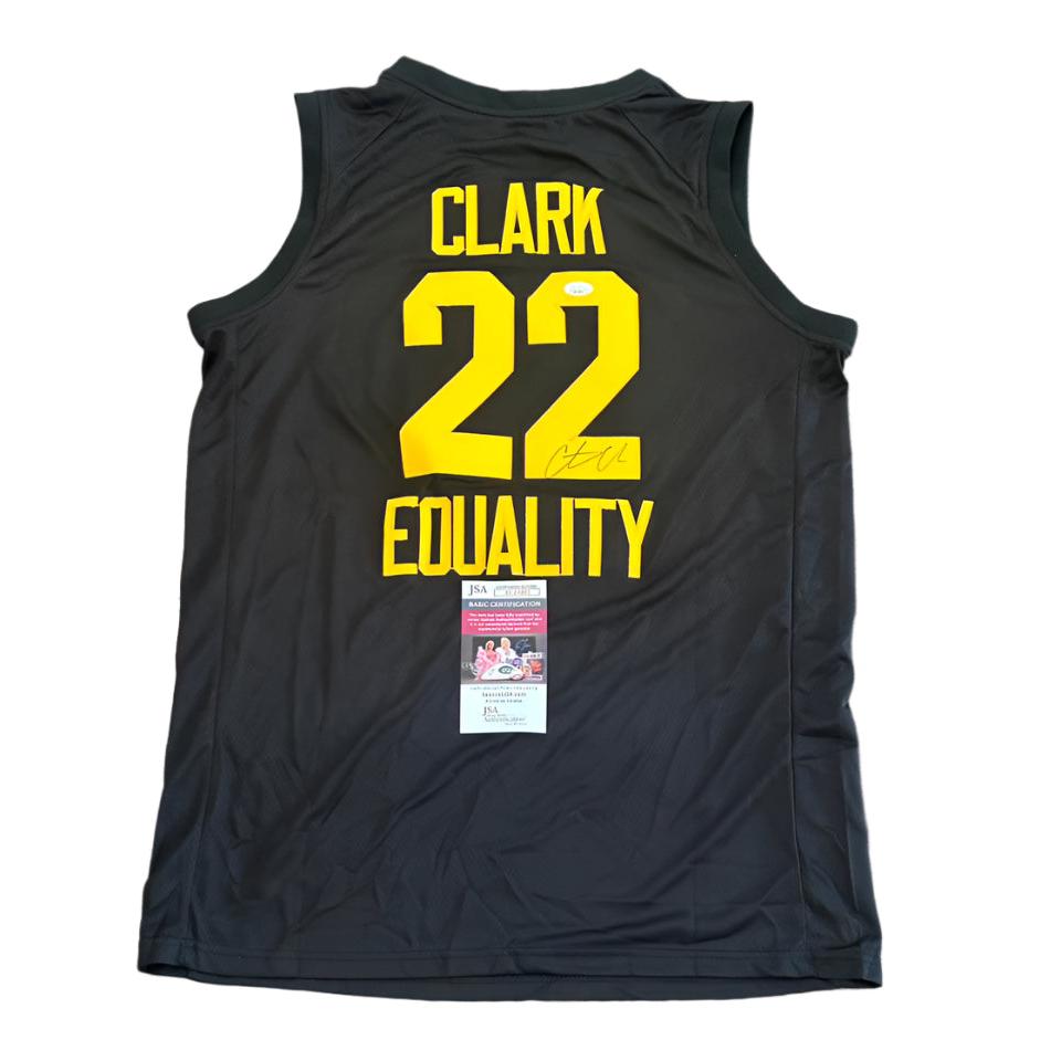 Caitlin Clark Autographed Iowa Hawkeyes Jersey JSA COA-Right Off The Field