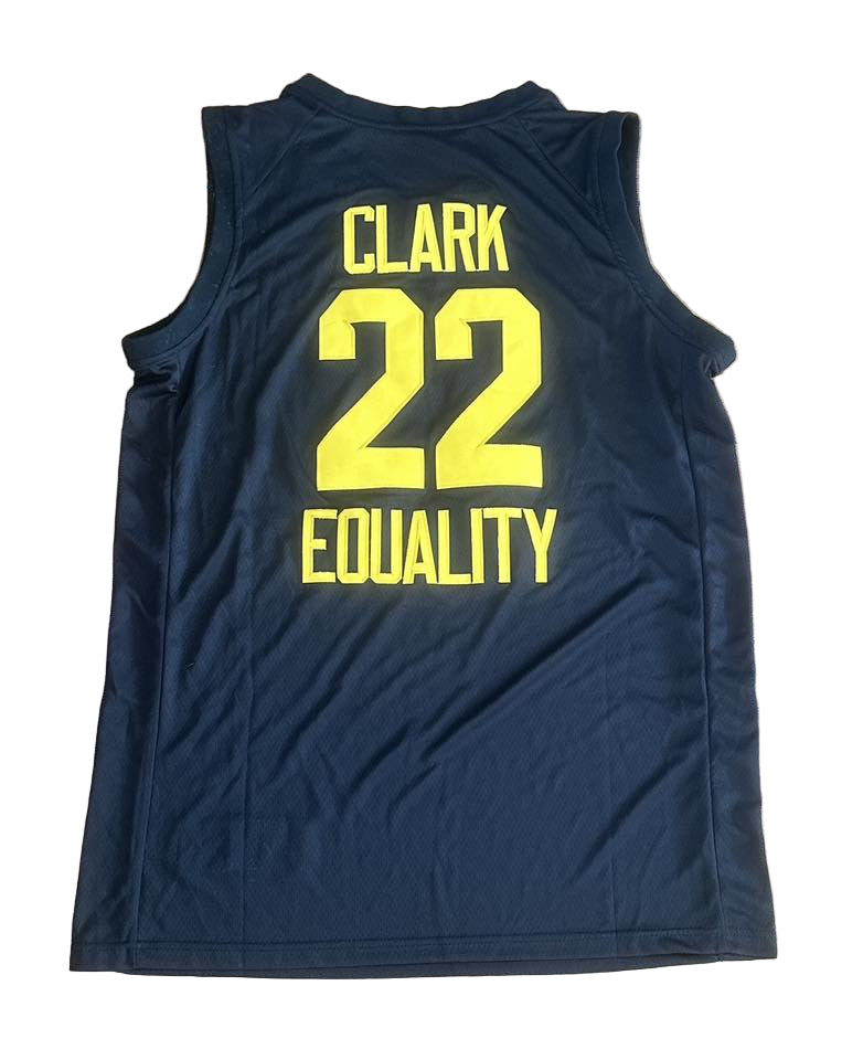 Caitlin Clark Iowa Hawkeyes Jersey Size XL-Right Off The Field