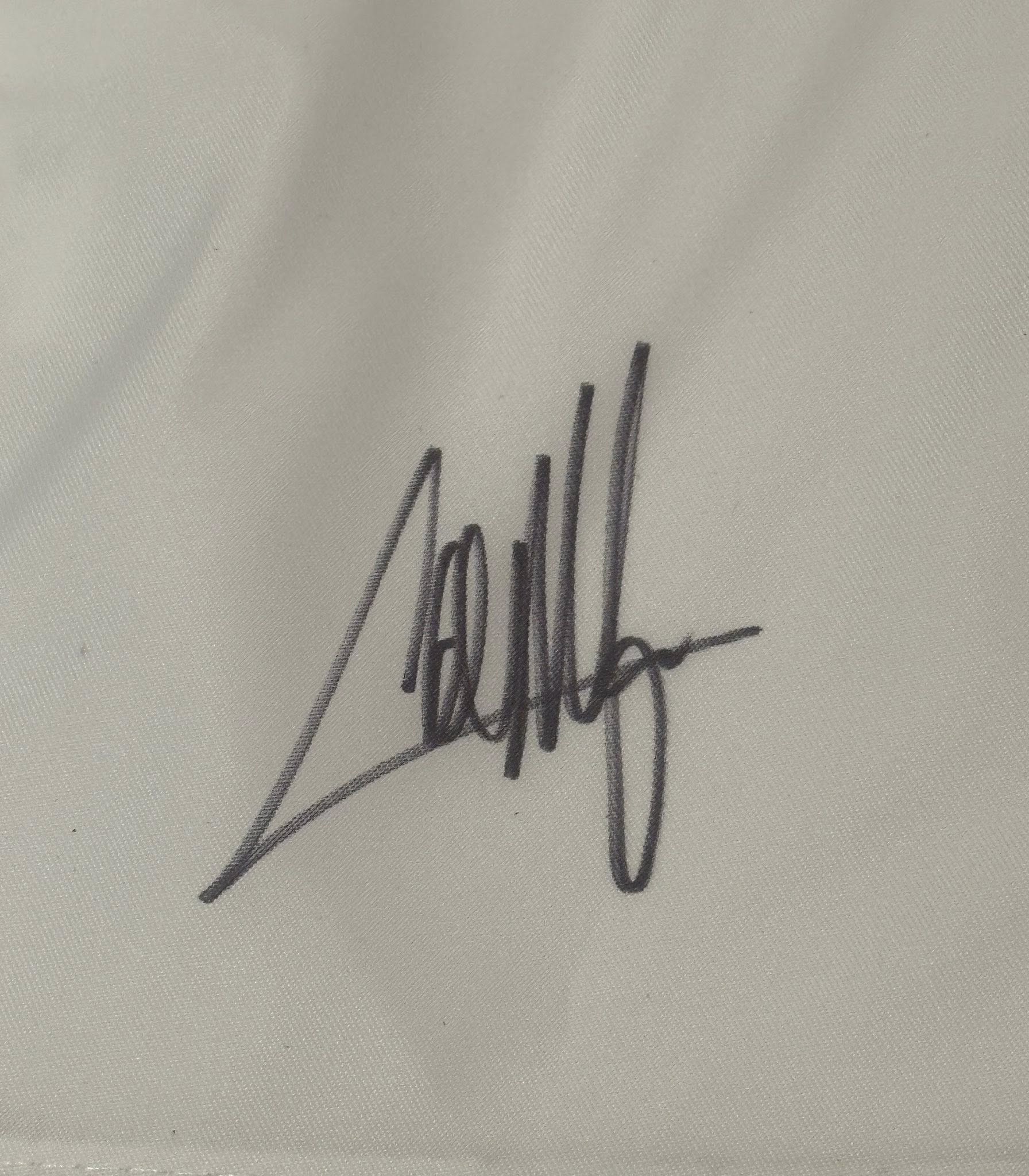 Collin Morikawa Autographed 2025 Ryder Cup Pin Flag Team USA JSA COA-Right Off The Field