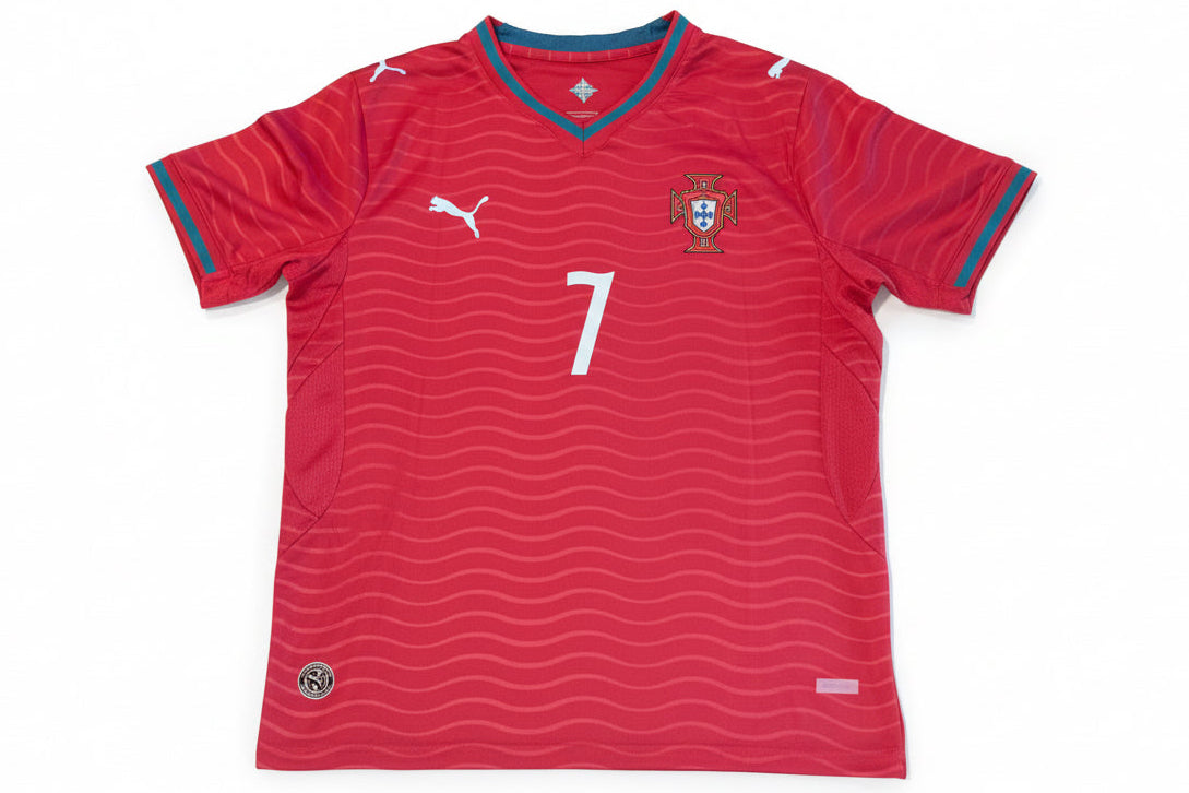 Cristiano Ronaldo Portugal Jersey Size XL NWT-Right Off The Field