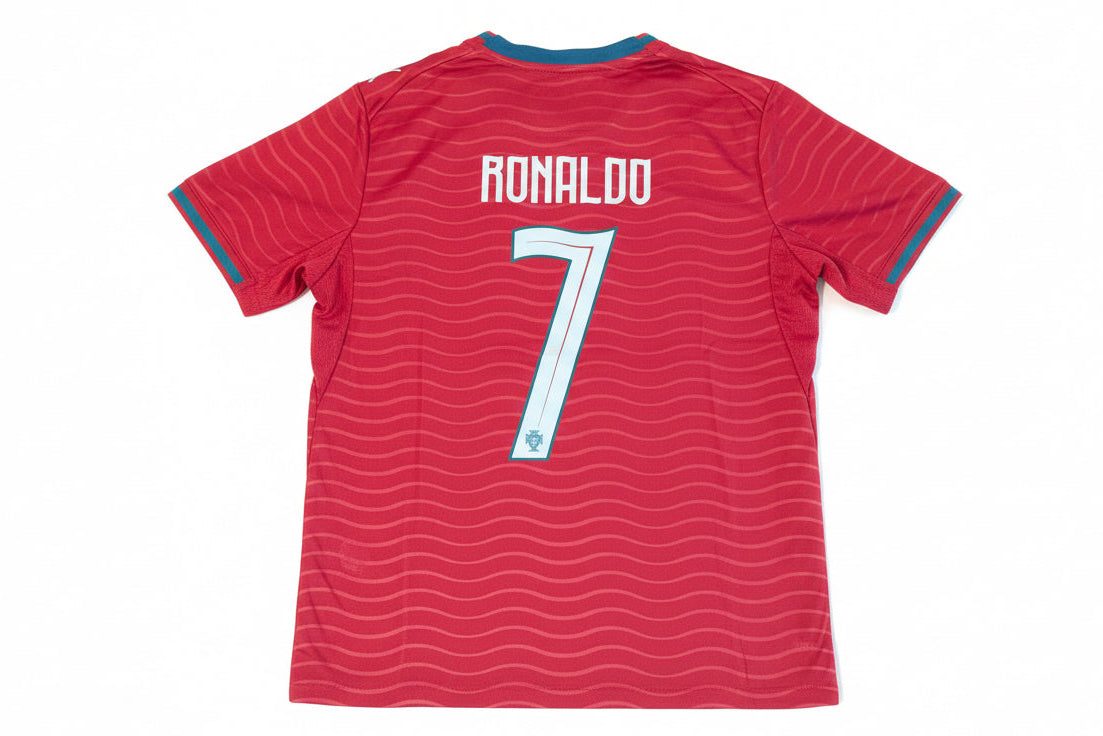 Cristiano Ronaldo Portugal Jersey Size XL NWT-Right Off The Field