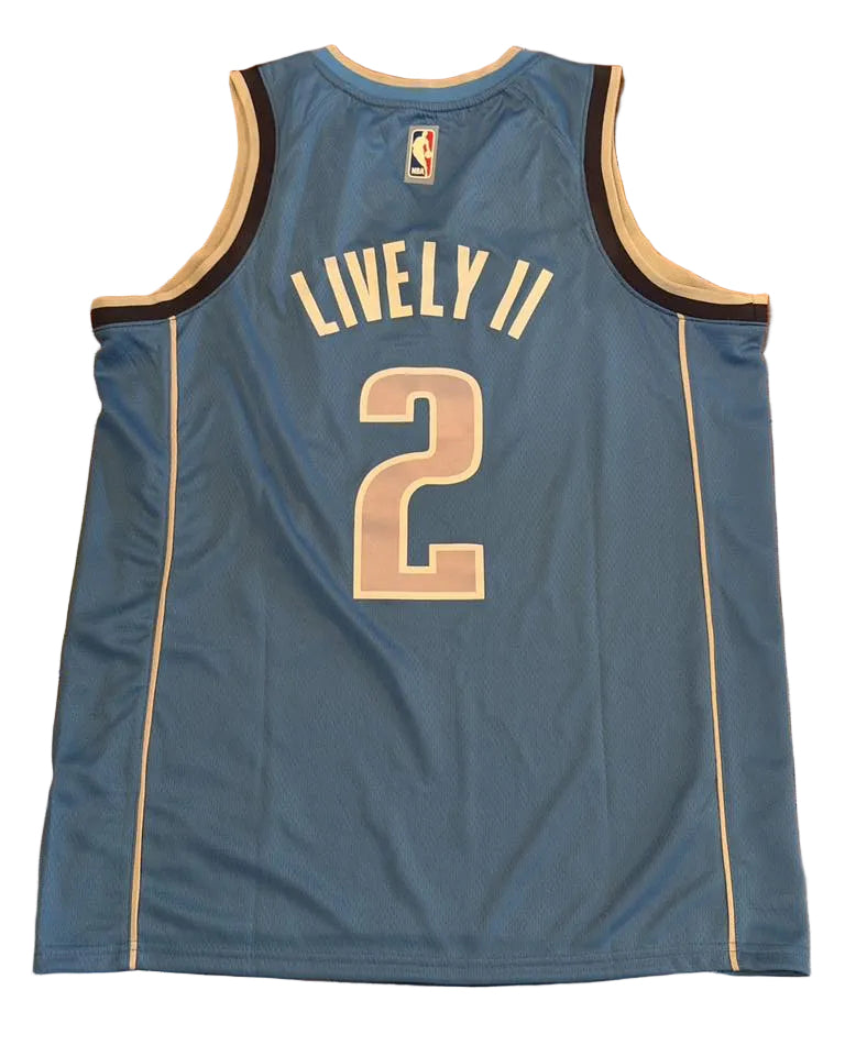 Dereck Lively II Dallas Mavericks Jersey Size 48-Right Off The Field