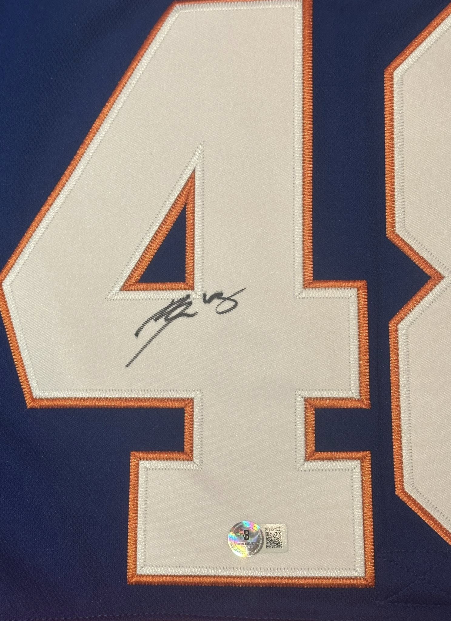 Matthew Schaefer Signed Autographed New York Islanders Jersey Beckett-Right Off The Field