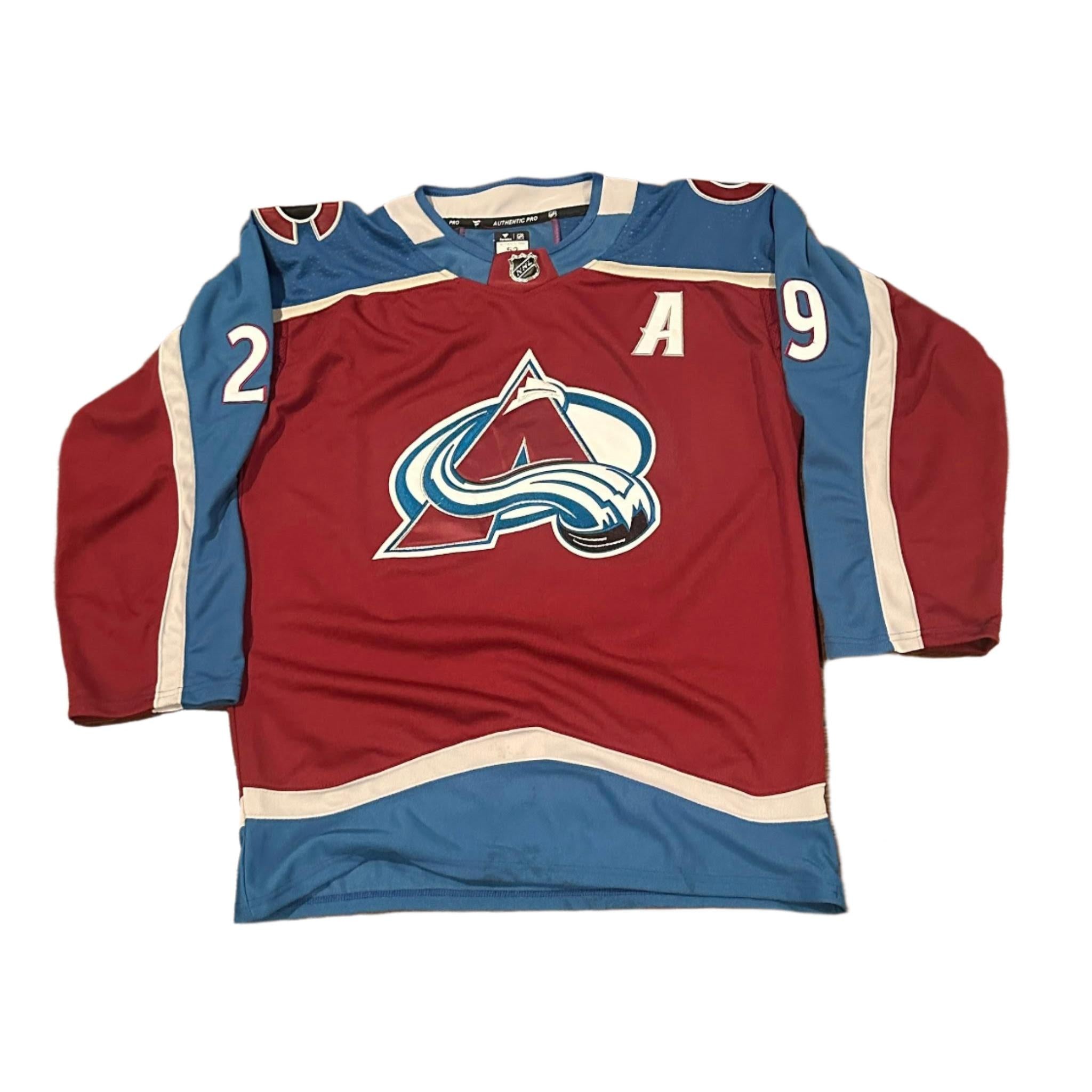 Nathan MacKinnon Autographed Colorado Avalanche Jersey JSA COA-Right Off The Field