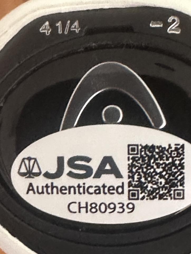 Novak Djokovic Autographed Head Speed Tennis Racket JSA COA-Right Off The Field