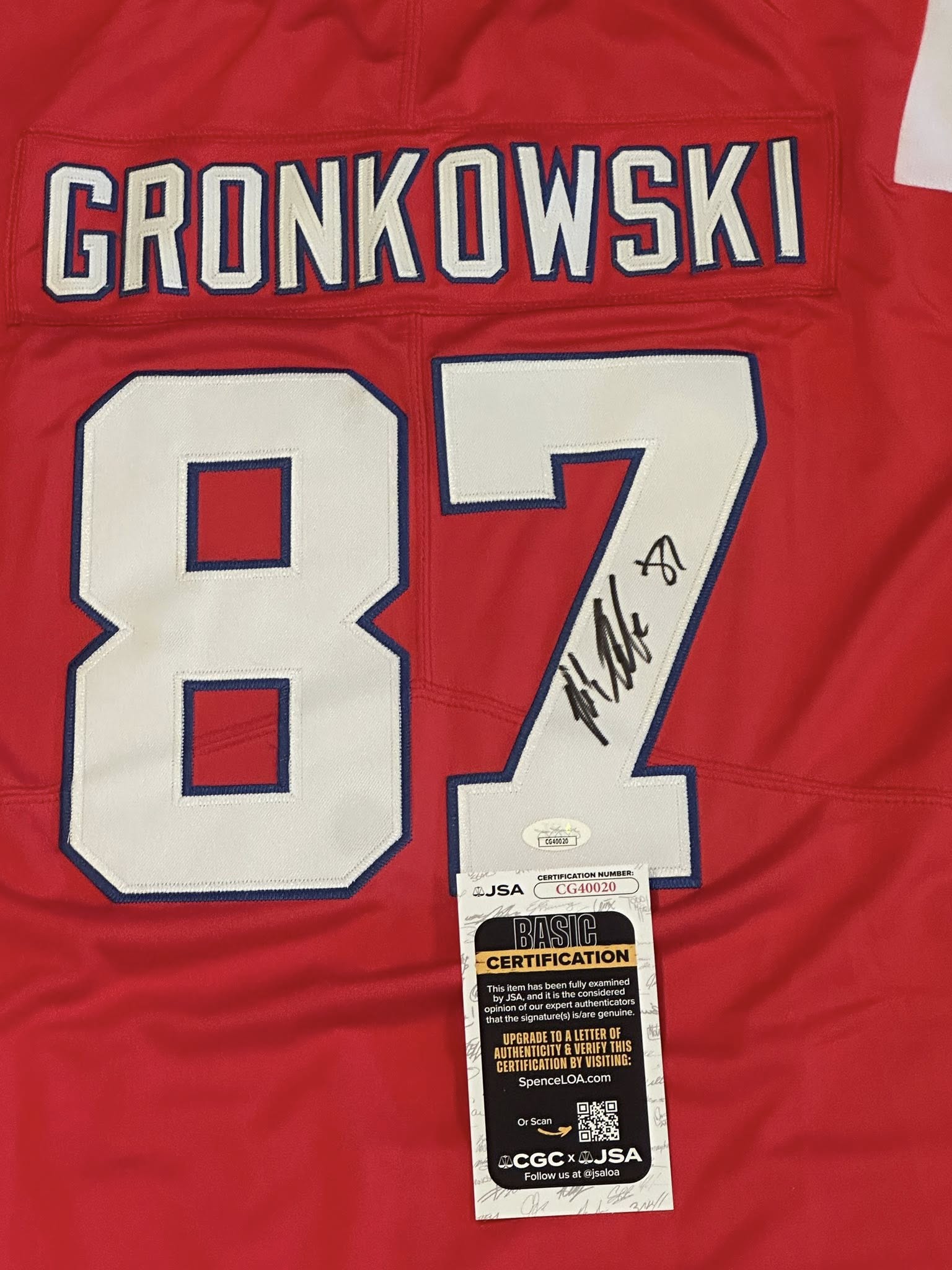 Rob Gronkowski Autographed New England Patriots Jersey JSA COA-Right Off The Field