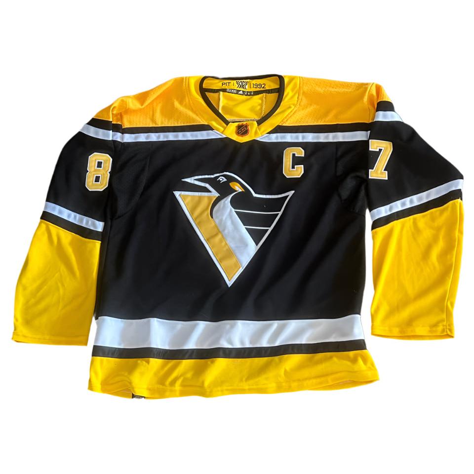 Sidney Crosby Autographed Pittsburgh Penguins Jersey JSA LOA-Right Off The Field