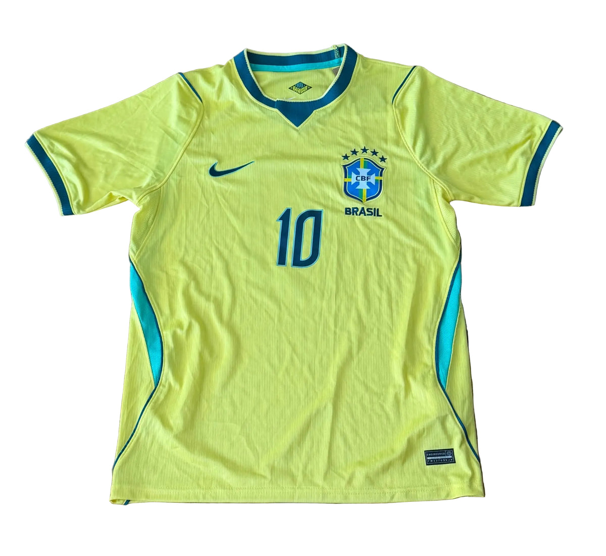 Kaka Brazil Jersey Size L NWT