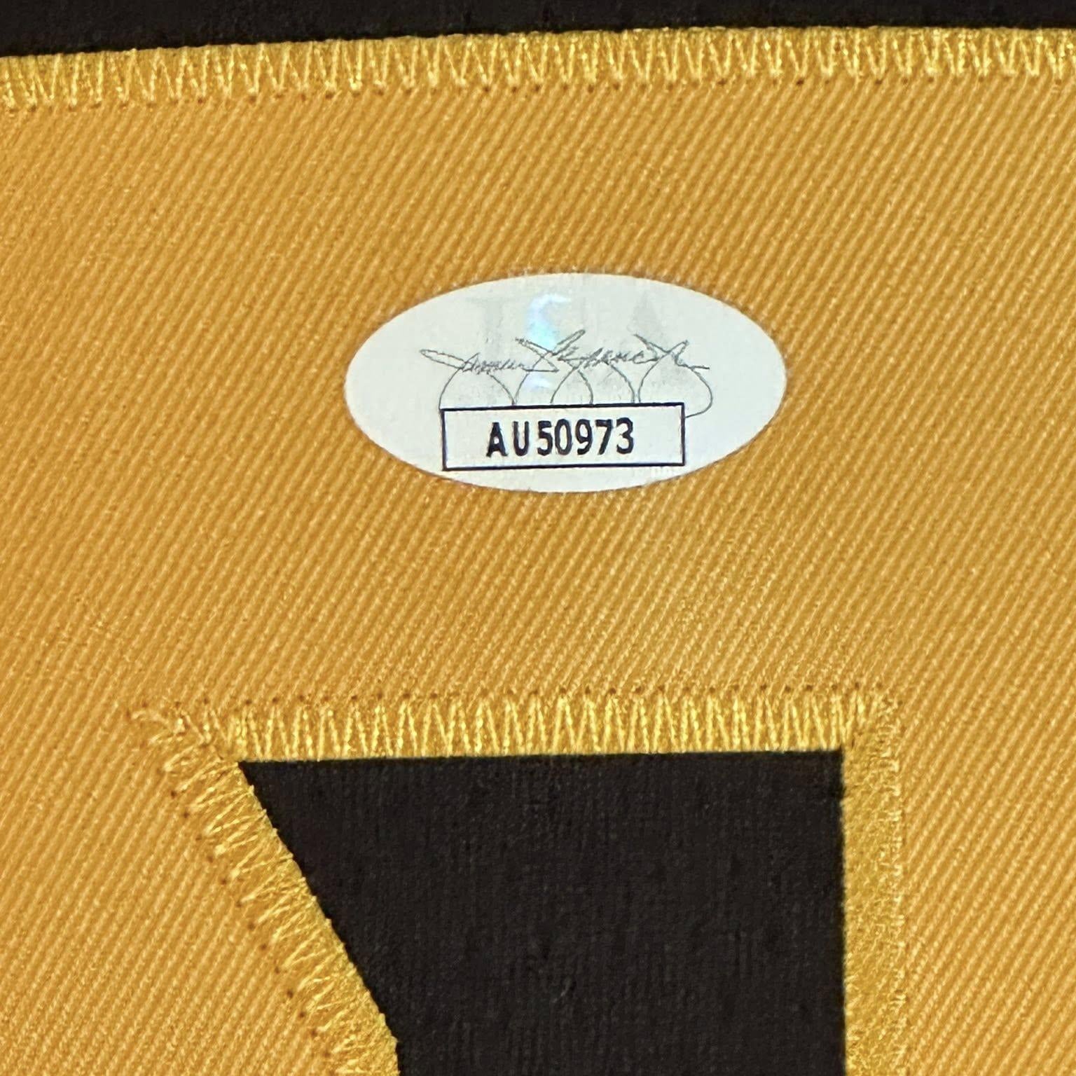 Caitlin Clark Autographed Iowa Hawkeyes Jersey JSA COA-Right Off The Field