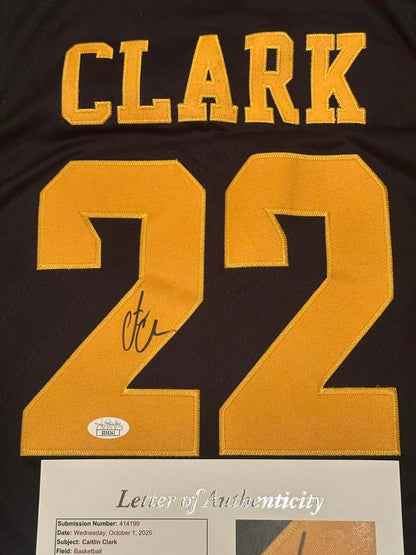 Caitlin Clark Autographed Iowa Hawkeyes Jersey JSA LOA-Right Off The Field