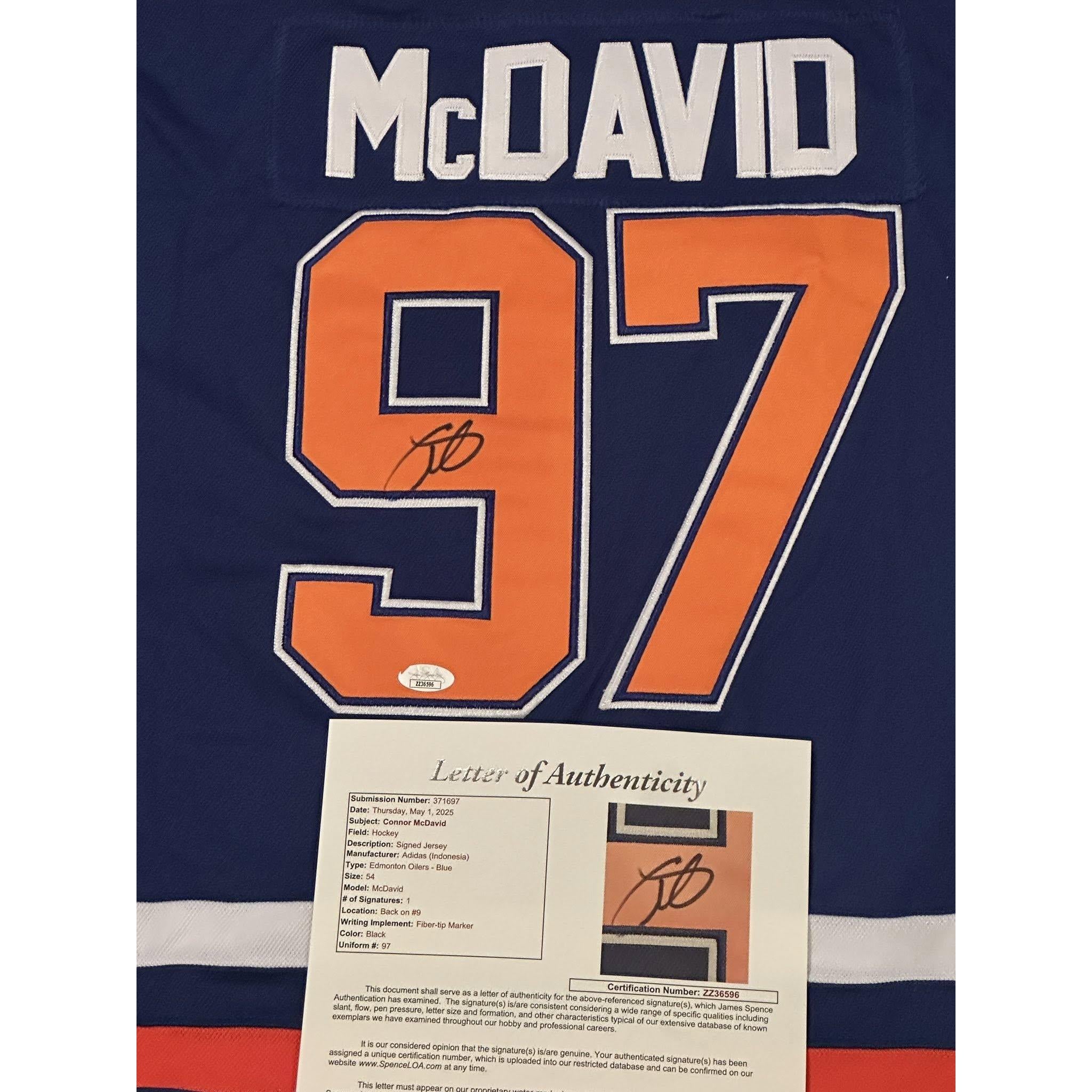 Connor McDavid Autographed Edmonton Oilers Jersey JSA LOA-Right Off The Field