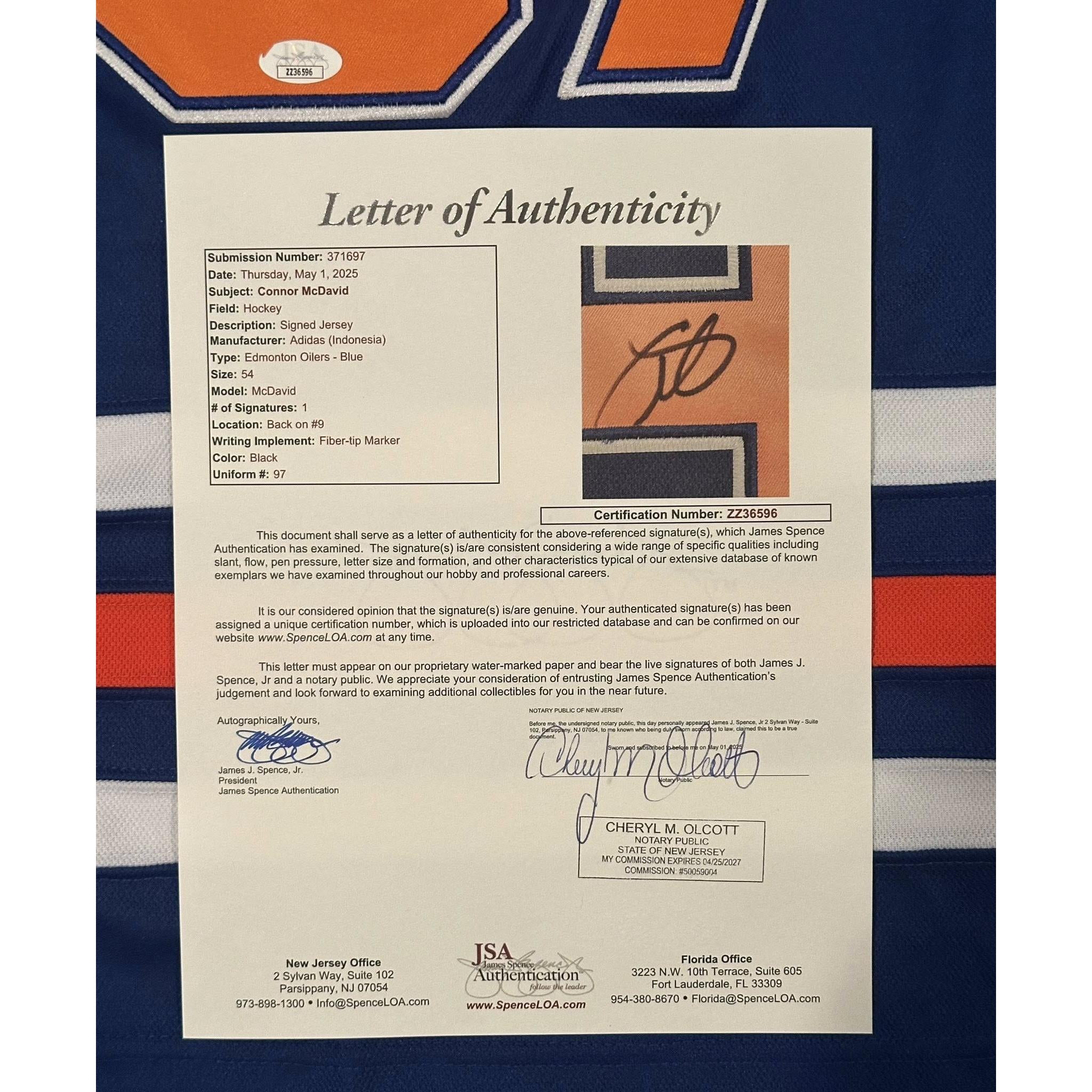 Connor McDavid Autographed Edmonton Oilers Jersey JSA LOA-Right Off The Field