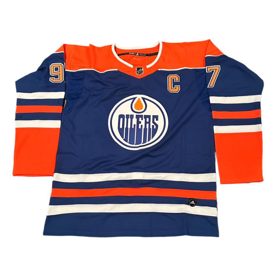 Connor McDavid Autographed Edmonton Oilers Jersey JSA LOA-Right Off The Field