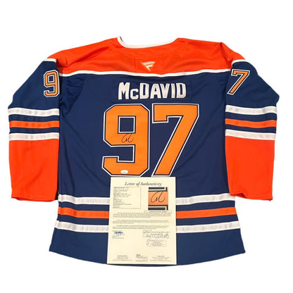Connor McDavid Autographed Edmonton Oilers Jersey JSA LOA-Right Off The Field