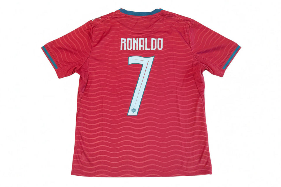Cristiano Ronaldo Portugal Jersey Size M NWT-Right Off The Field