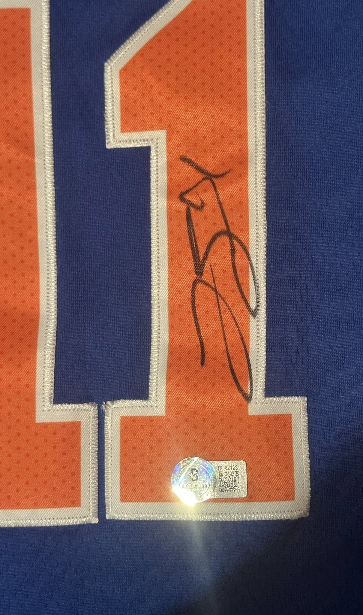 Jalen Brunson Signed Autographed New York Knicks Jersey Beckett-Right Off The Field