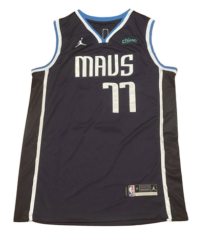 Luka Doncic Dallas Mavericks Jersey Size 52-Right Off The Field