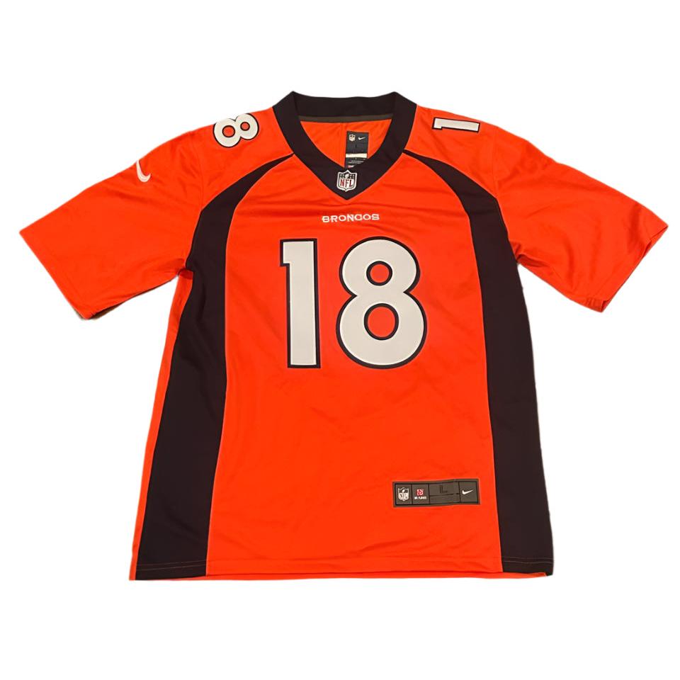 Peyton Manning Autographed Denver Broncos Jersey JSA LOA-Right Off The Field