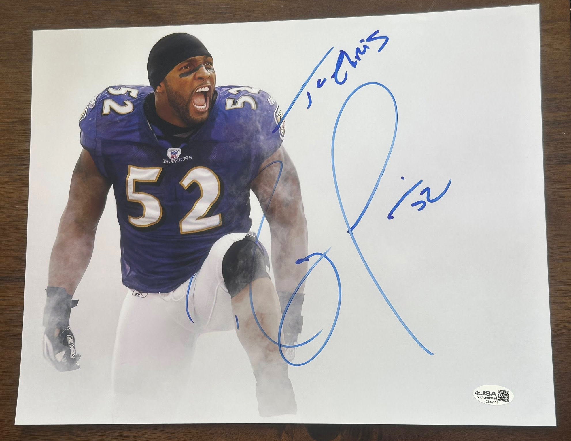 Ray Lewis Baltimore Ravens Signed 11x14 Photo Personalized "To Chris" JSA COA-Right Off The Field