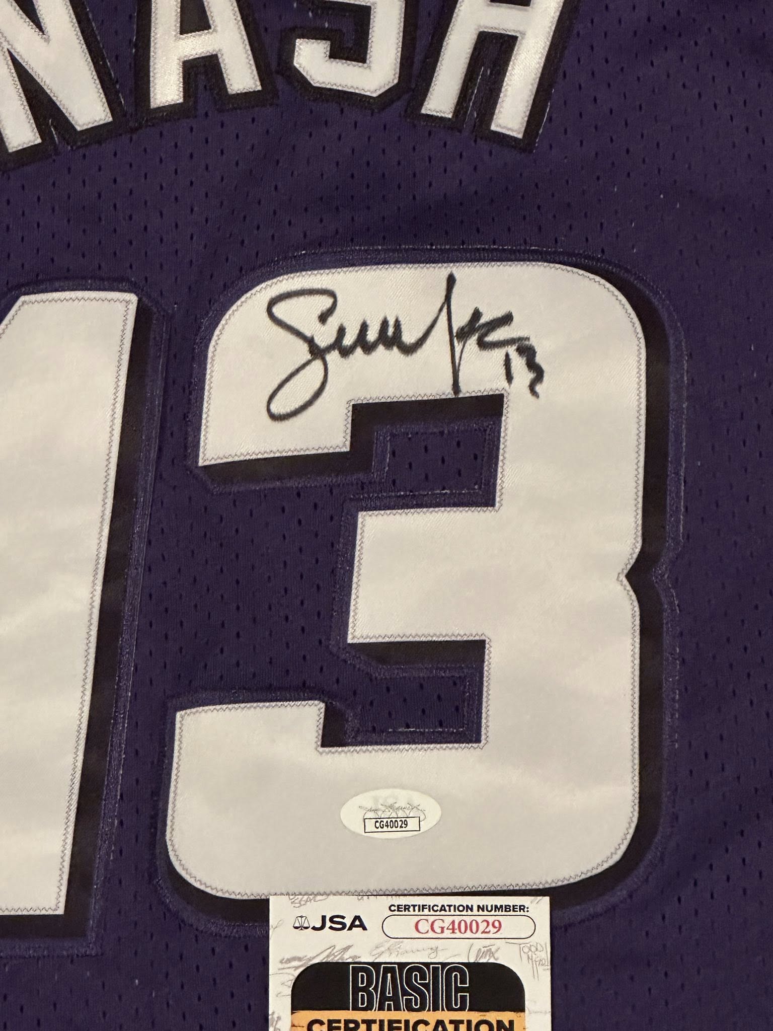 Steve Nash Autographed Phoenix Suns Jersey JSA COA-Right Off The Field
