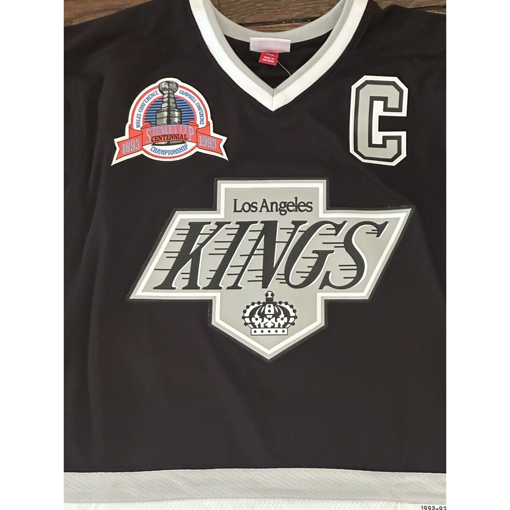 Wayne Gretzky Signed Los Angeles Kings Mitchell & Ness S Medium Jersey JSA LOA-Hockey-Right Off The Field